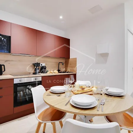 Luxury & Spacious Apartment